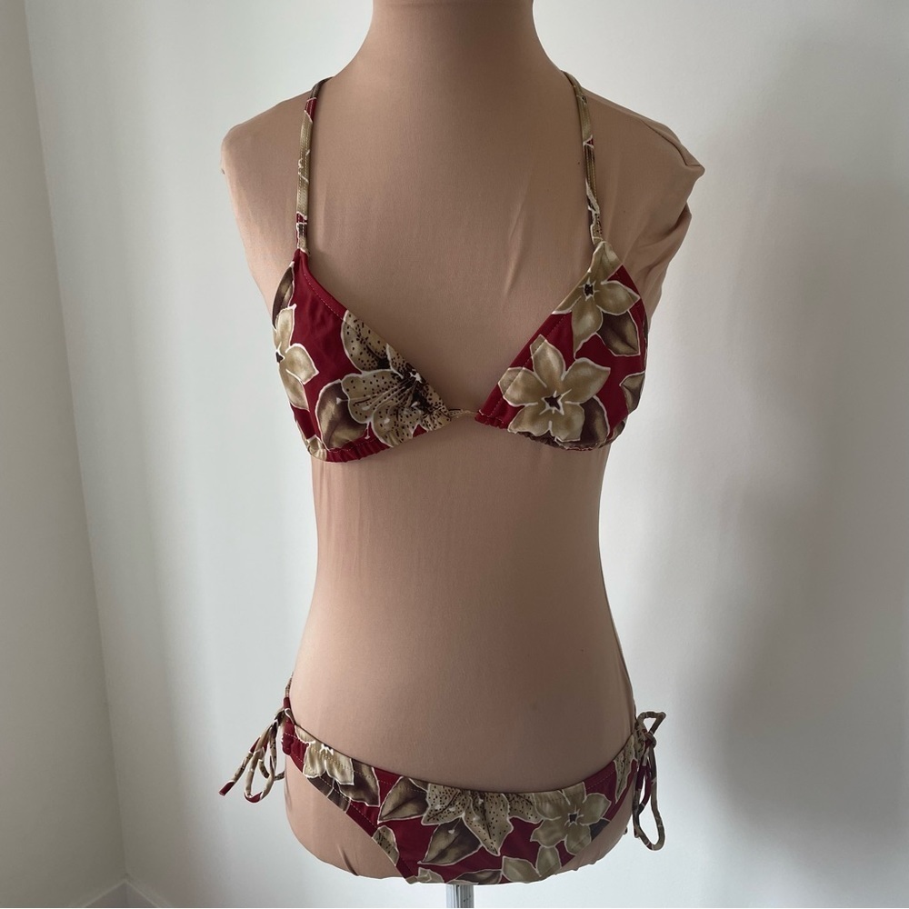 L Space Surf Red Gold Floral Two Piece Nylon Spandex Tie Bikini EUC Size Medium